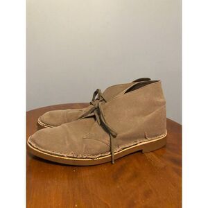 Clarks Distressed Desert Boot, size 10